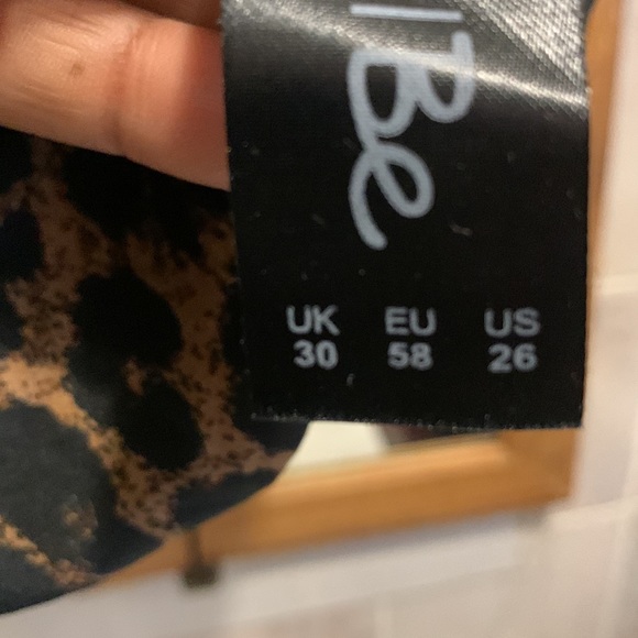 Label be shirt - Picture 9 of 9